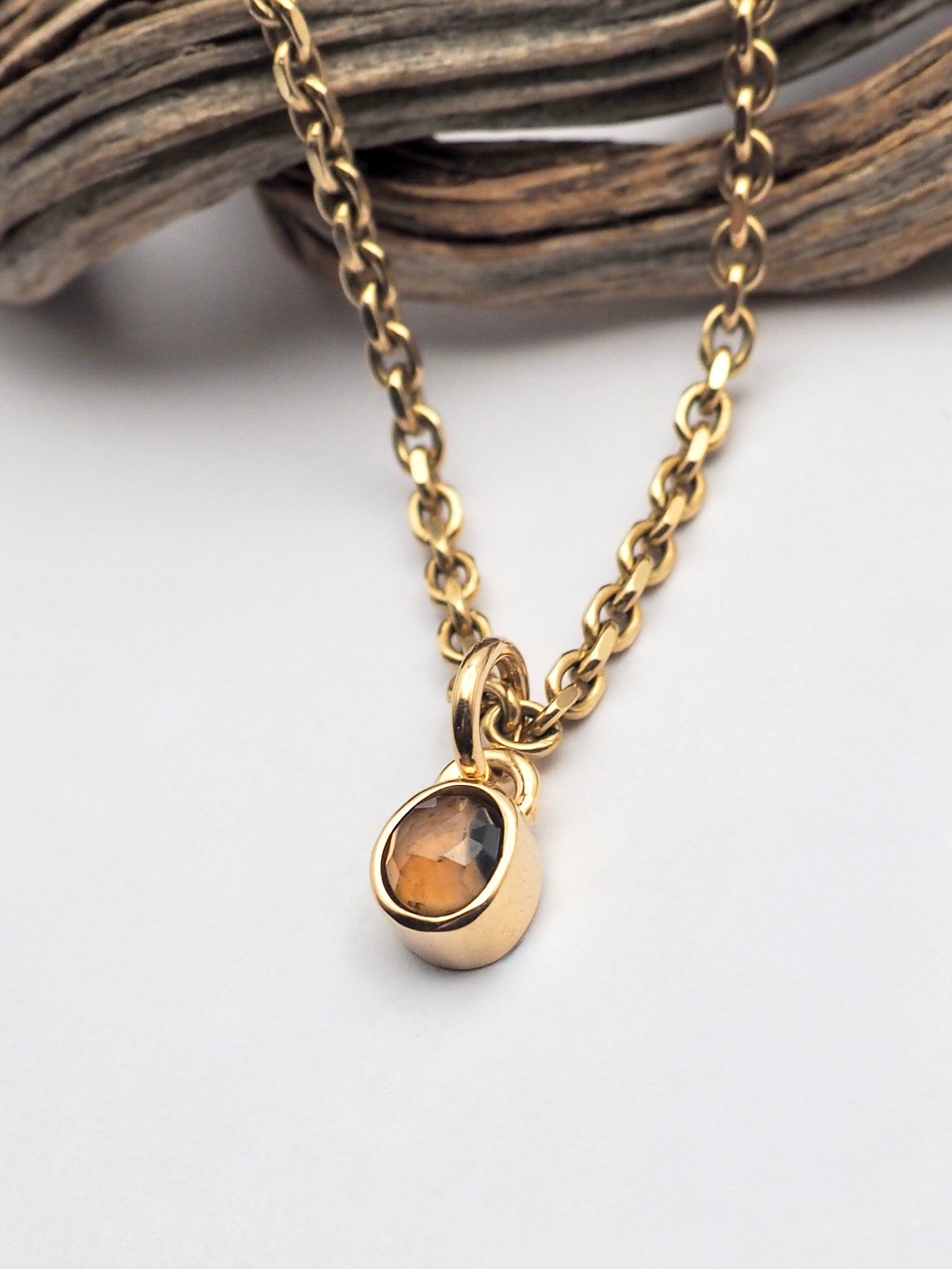 Songea Sapphire 14k Gold Mini Pendant