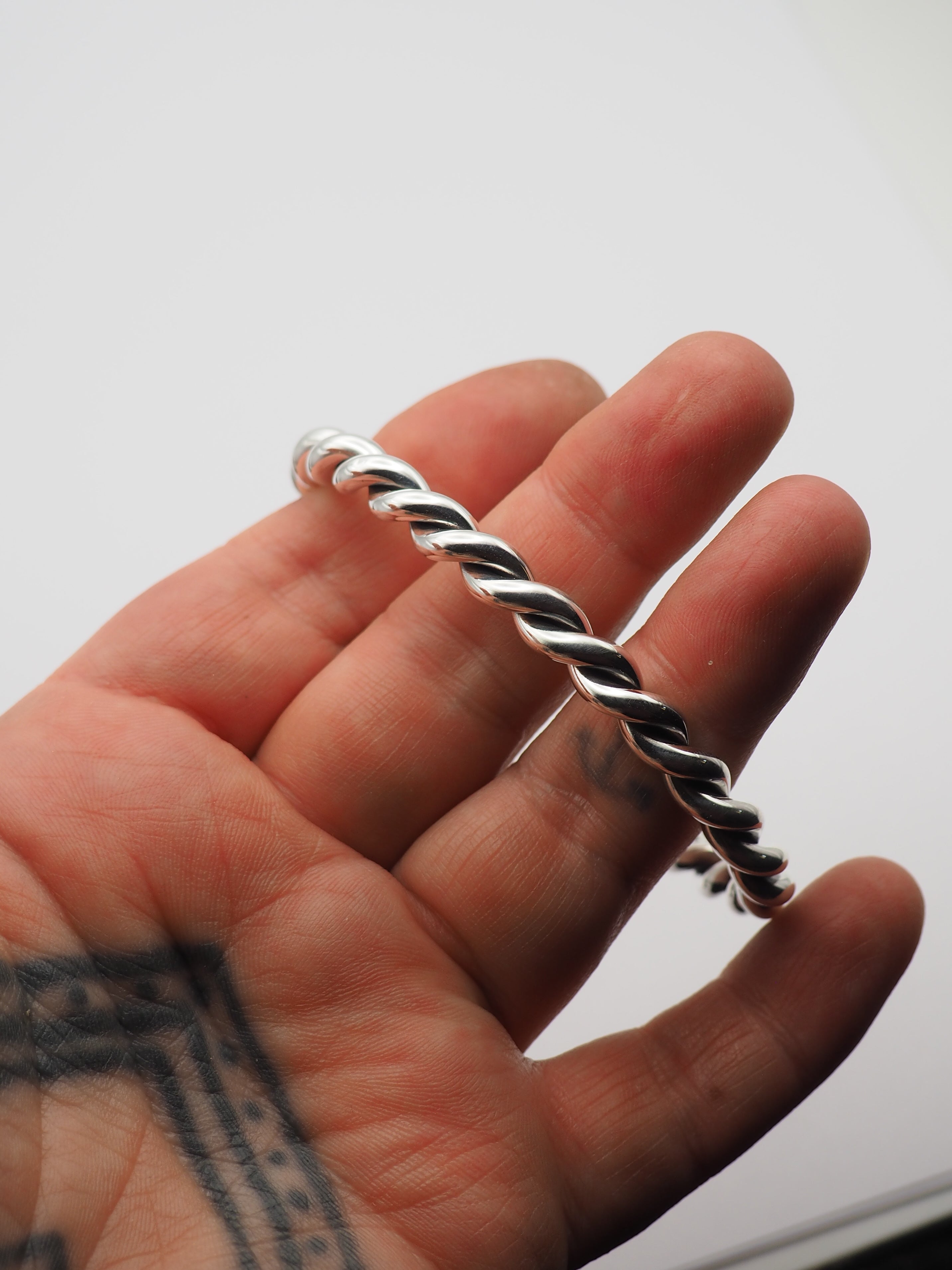 8g Fine Silver Twist Cuff M/L