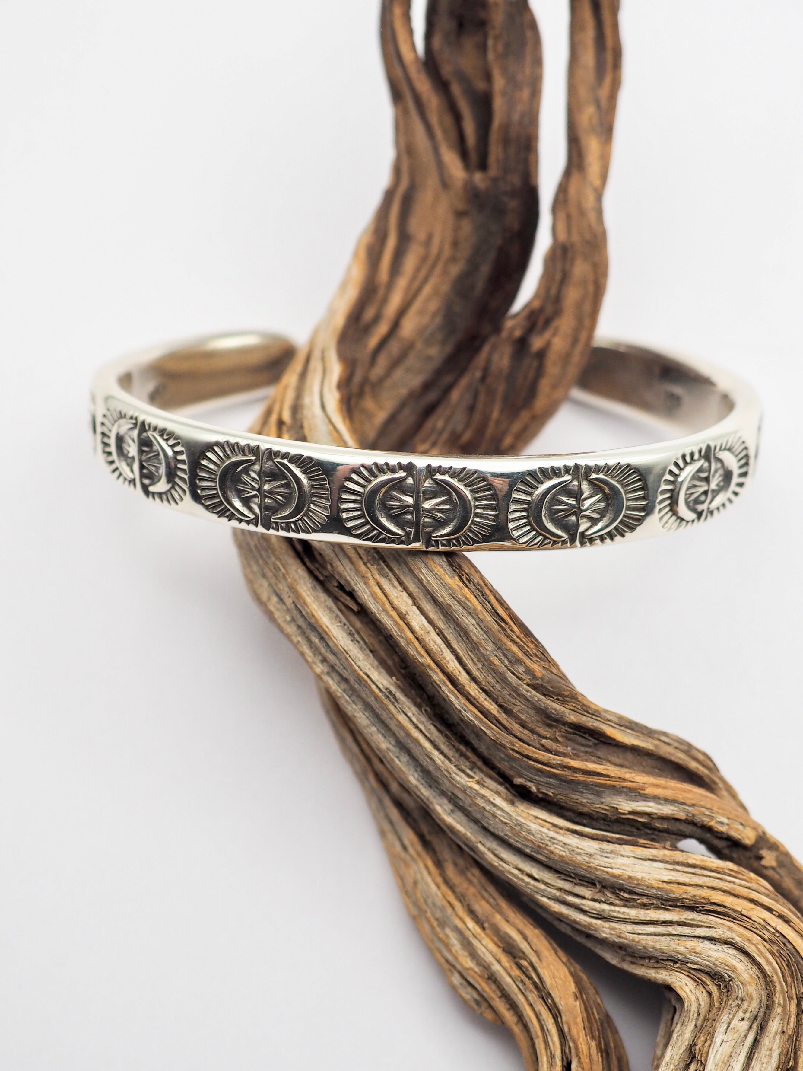 MTO Portal Stamped Heavyweight Stacker Cuff