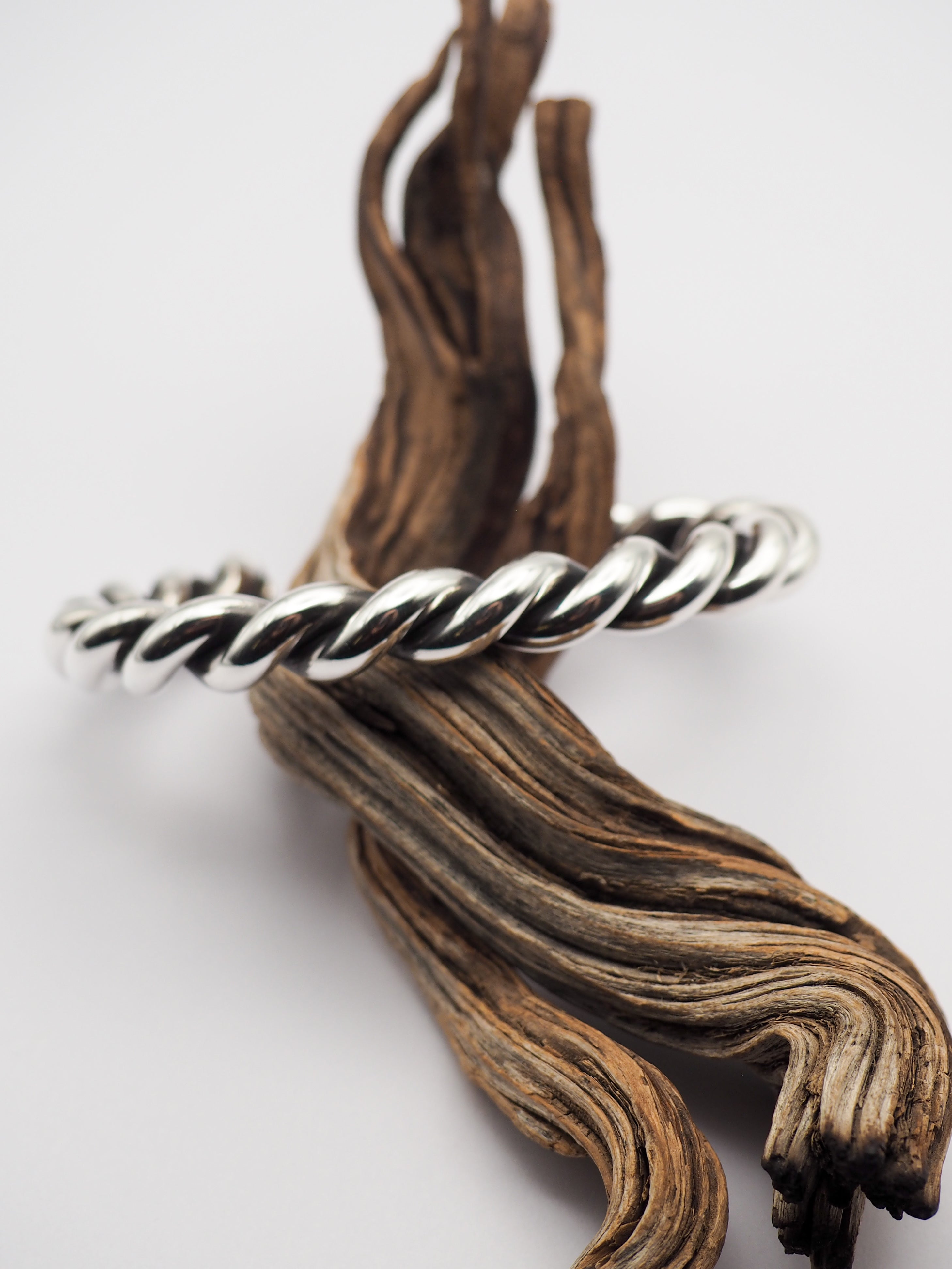 6g Fine Silver Twist Cuff S/M