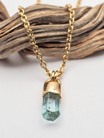 Gem Vanadium Beryl 14k Gold Pendant