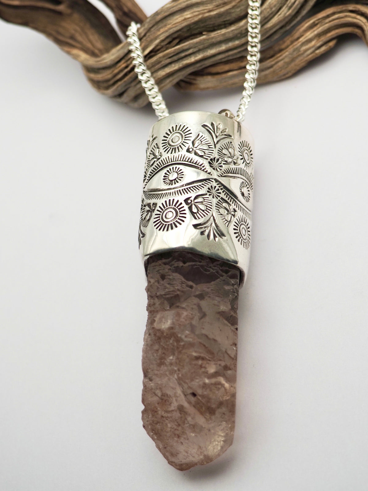 Nirvana Quartz Big Eye Talisman Necklace