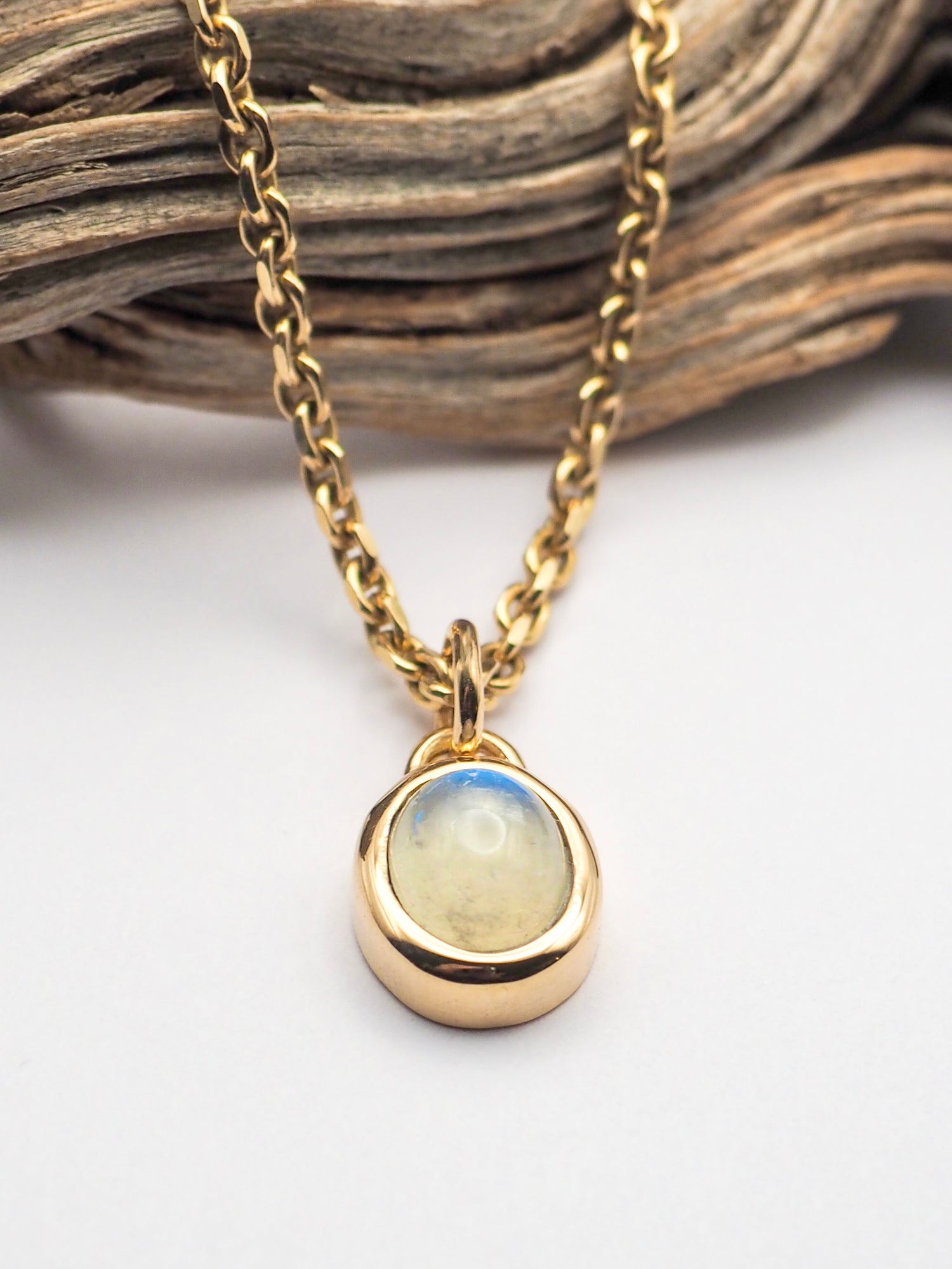 Rainbow Moonstone 14K Gold Bezel Set Pendant
