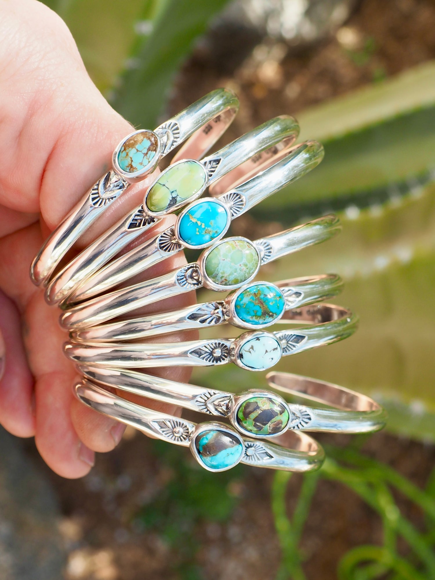 Carico Lake Turquoise Sterling Silver Lightweight Cuff XS