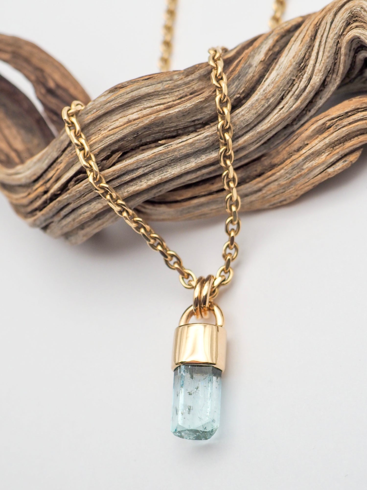 Gem Vanadium Beryl 14k Gold Pendant