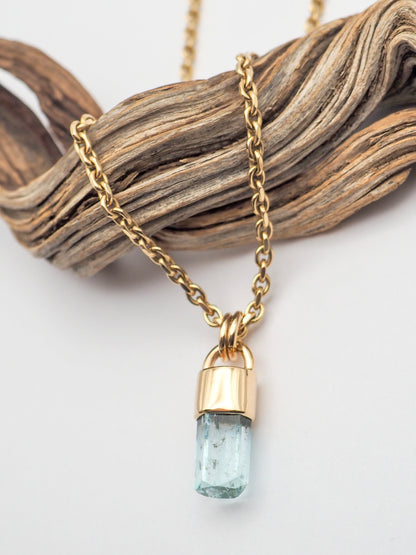 Gem Vanadium Beryl 14k Gold Pendant