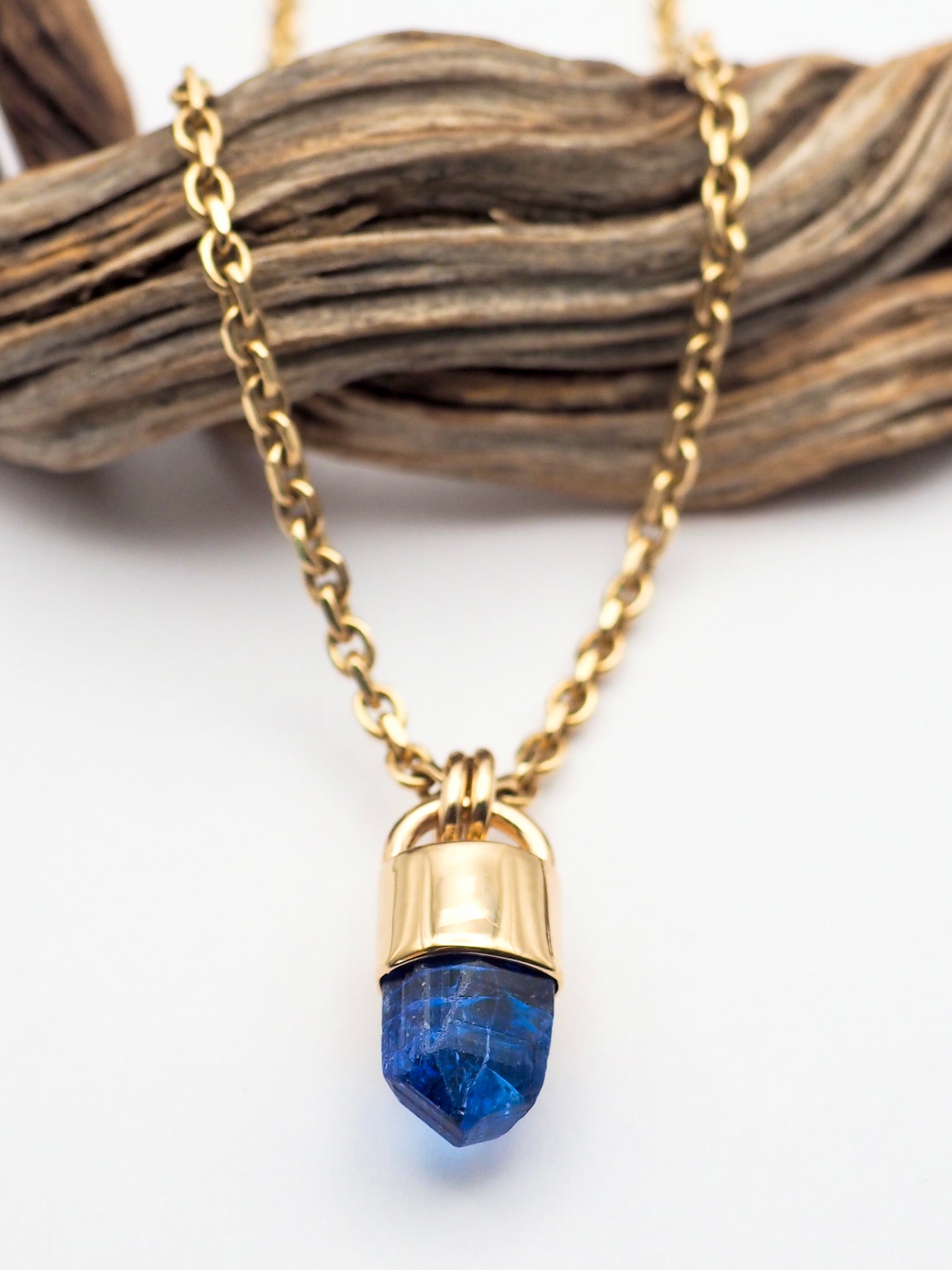 Tanzanite 14k Gold Pendant