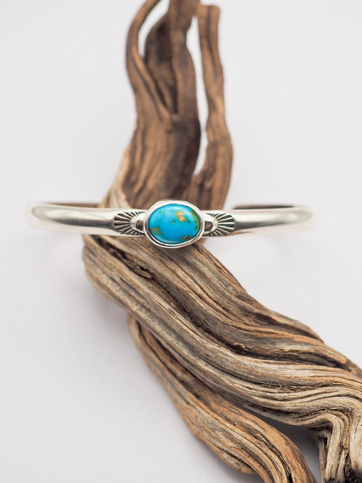 Sierra Bella Turquoise Sterling Silver Lightweight Cuff S/M