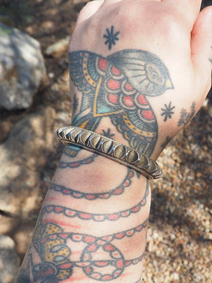 Whirling Log &amp; Arrow HANDMADE OLD STYLE PUNKERO HOLY MOUNTAIN CUFF - 7" WRIST 109grams!