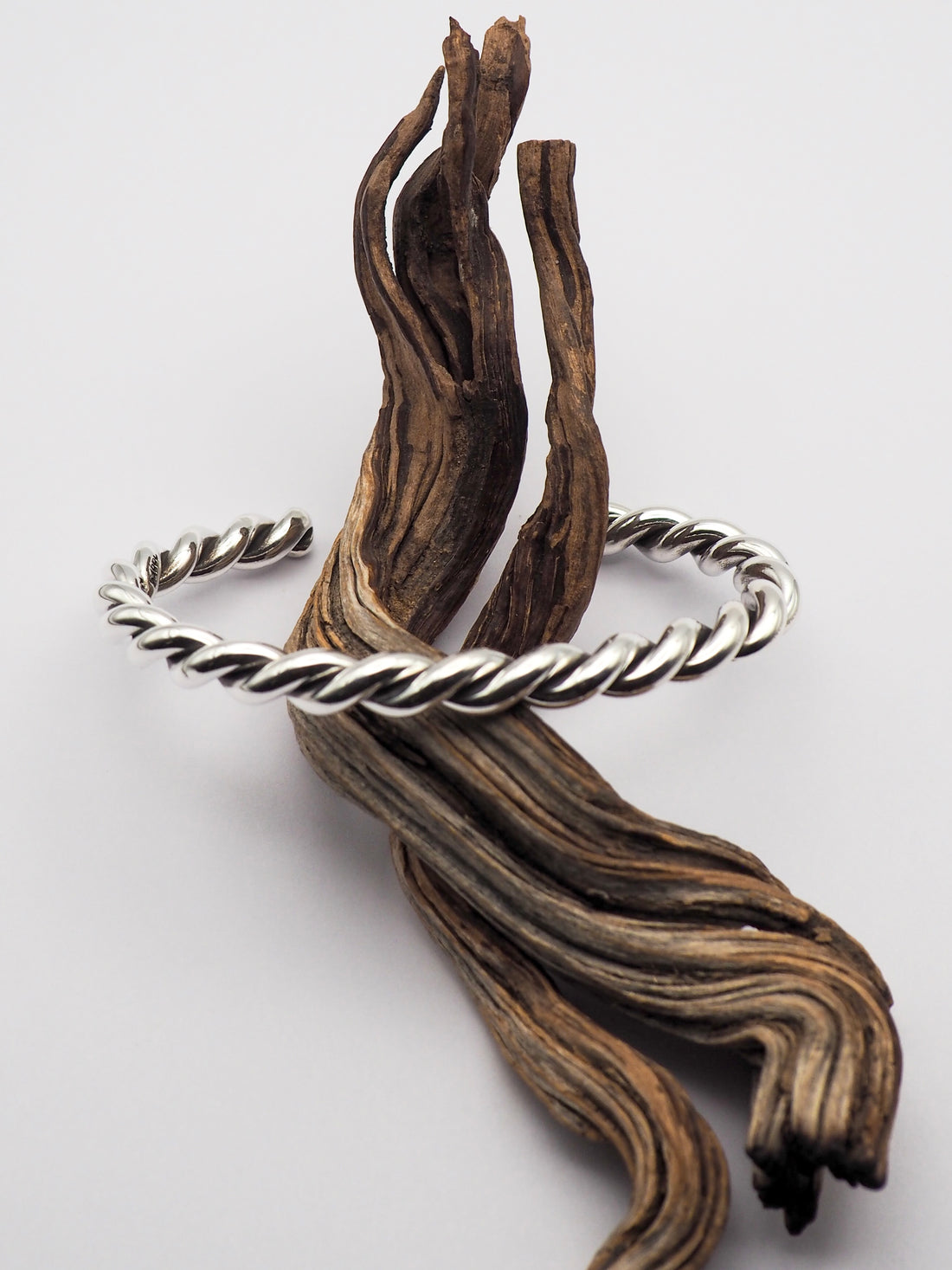 8g Fine Silver Twist Cuff M/L