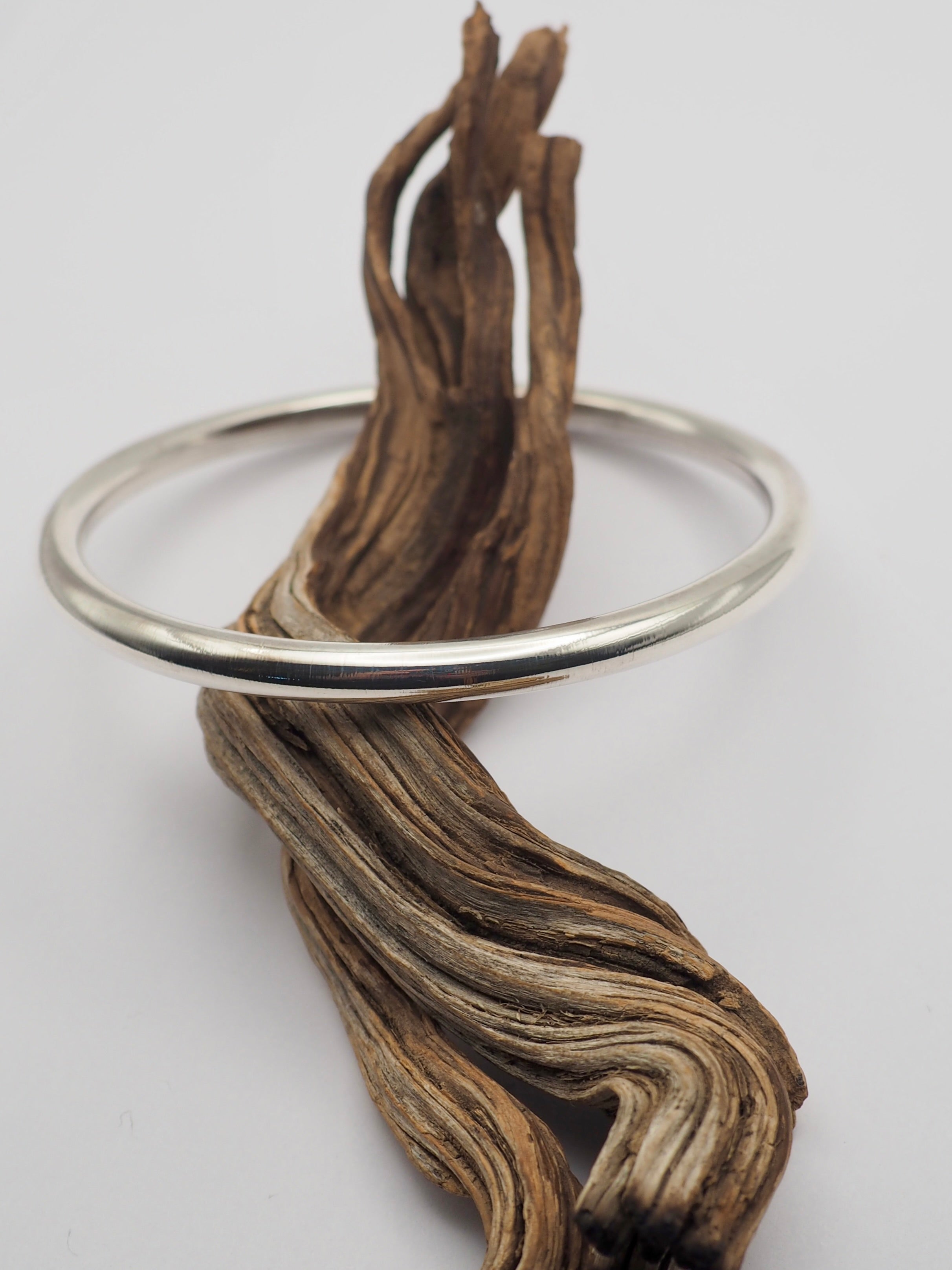 MTO Smooth 4g Round Bangle