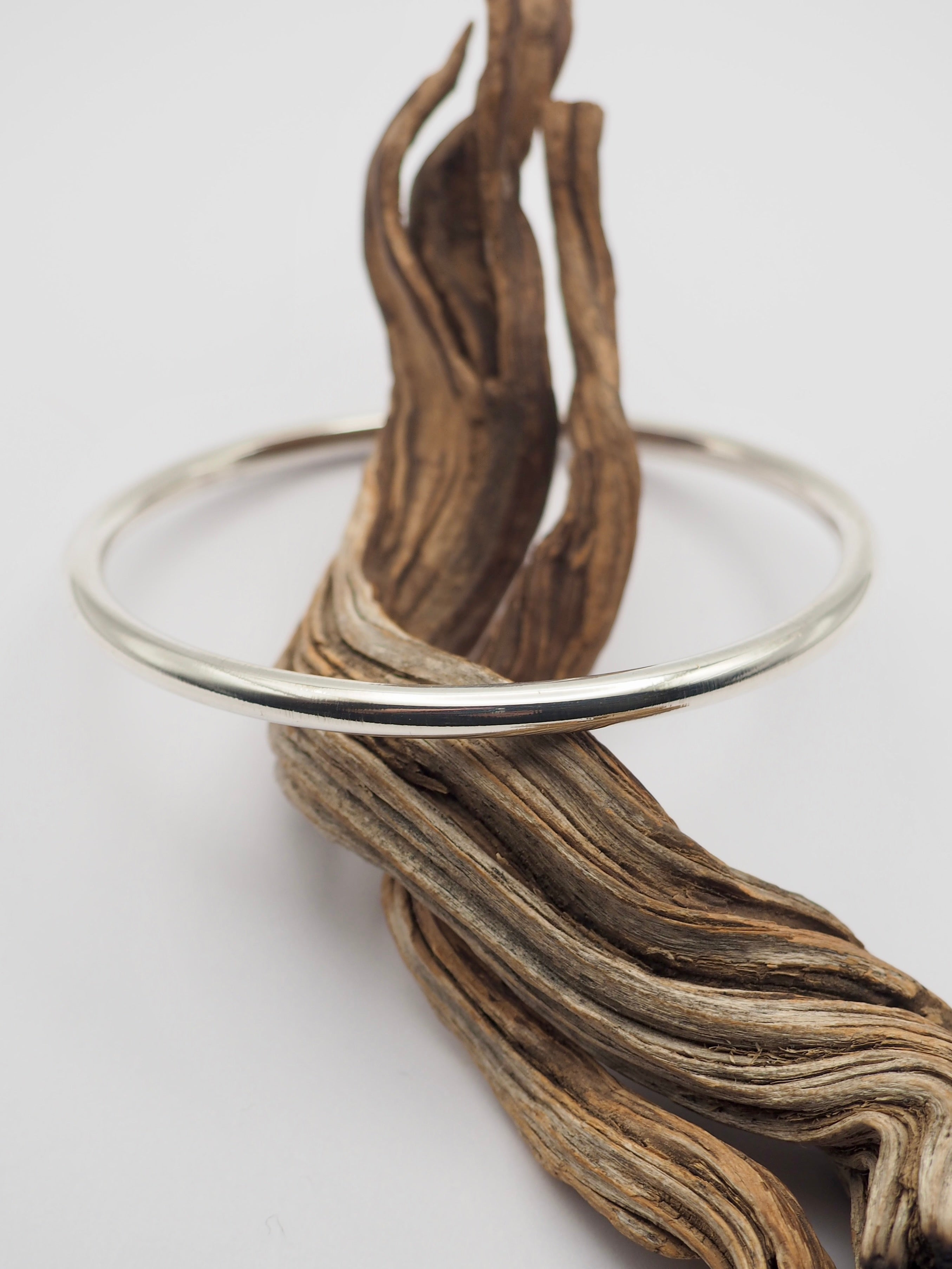 MTO Smooth 6g Round Bangle