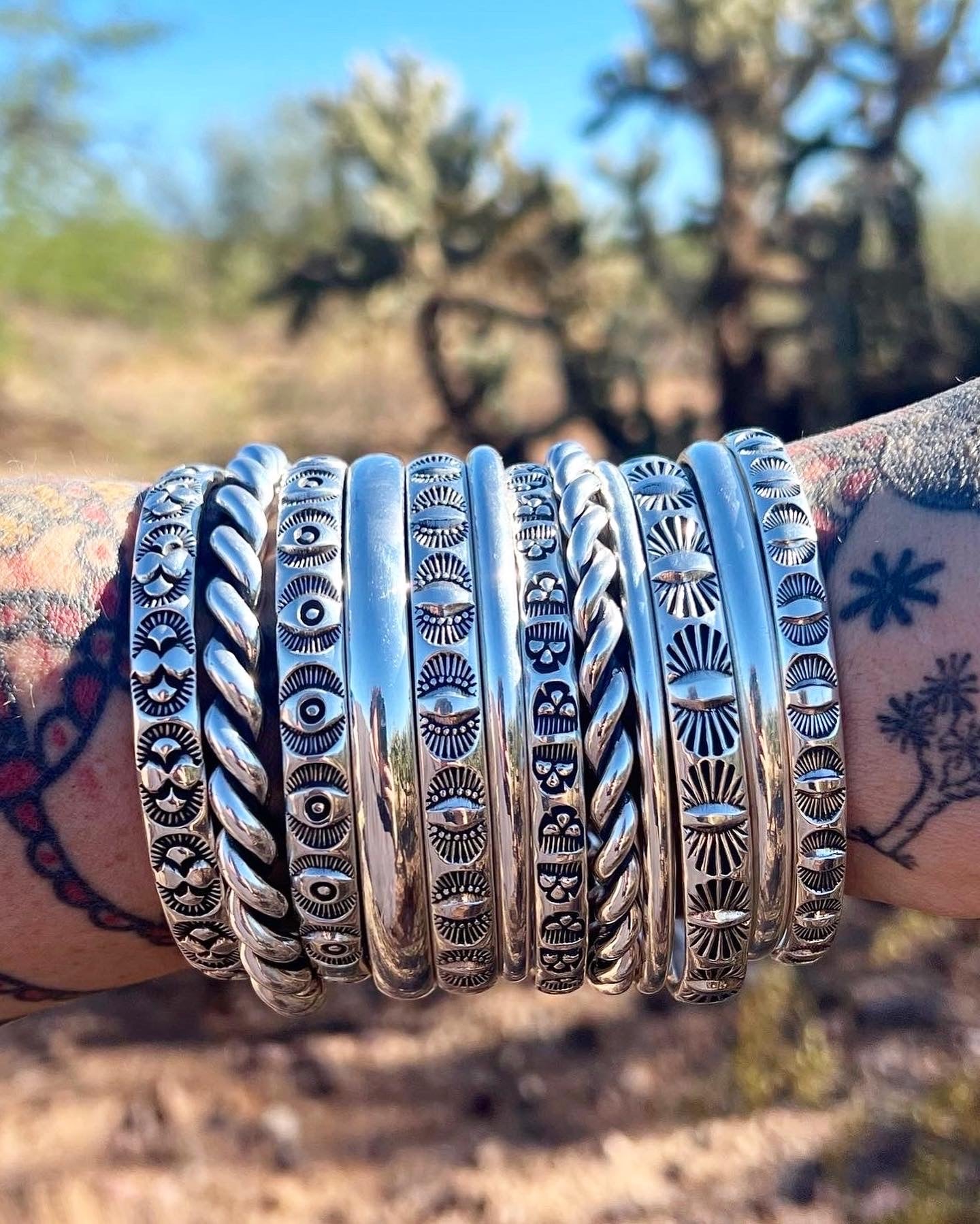 MTO Smooth Heavyweight Half Round Bangle