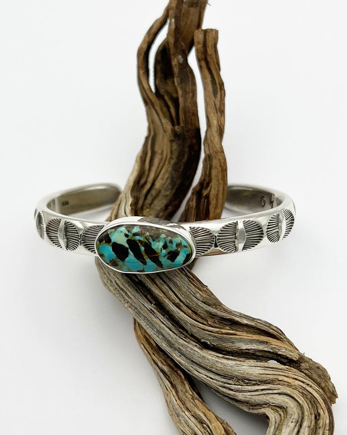 Carico Lake Turquoise Eye Heavyweight Stacker Cuff S/M
