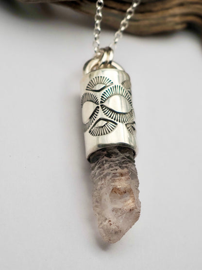 Nirvana Quartz Eye/Fan Talisman Necklace