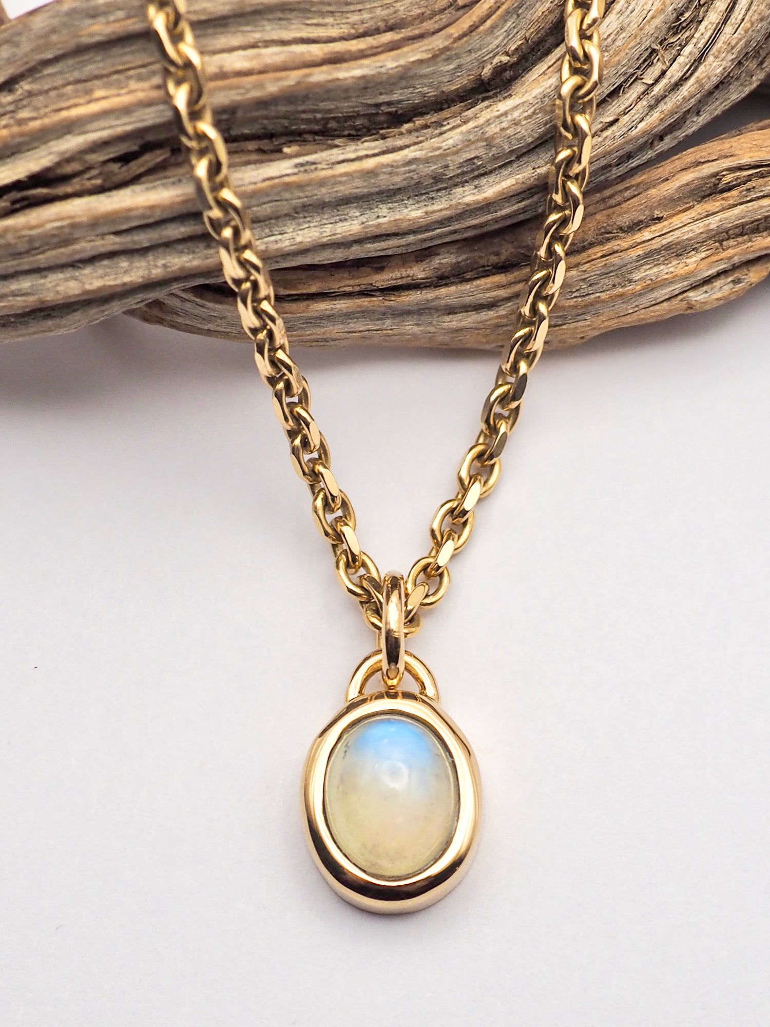 Rainbow Moonstone 14K Gold Bezel Set Pendant