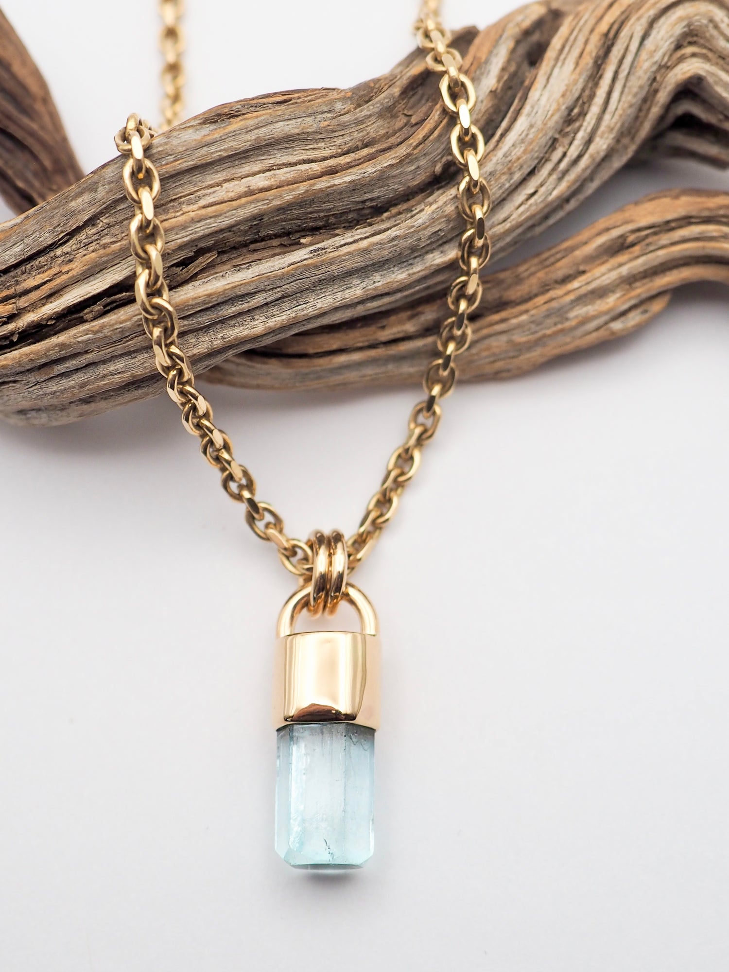 Gem Vanadium Beryl 14k Gold Pendant