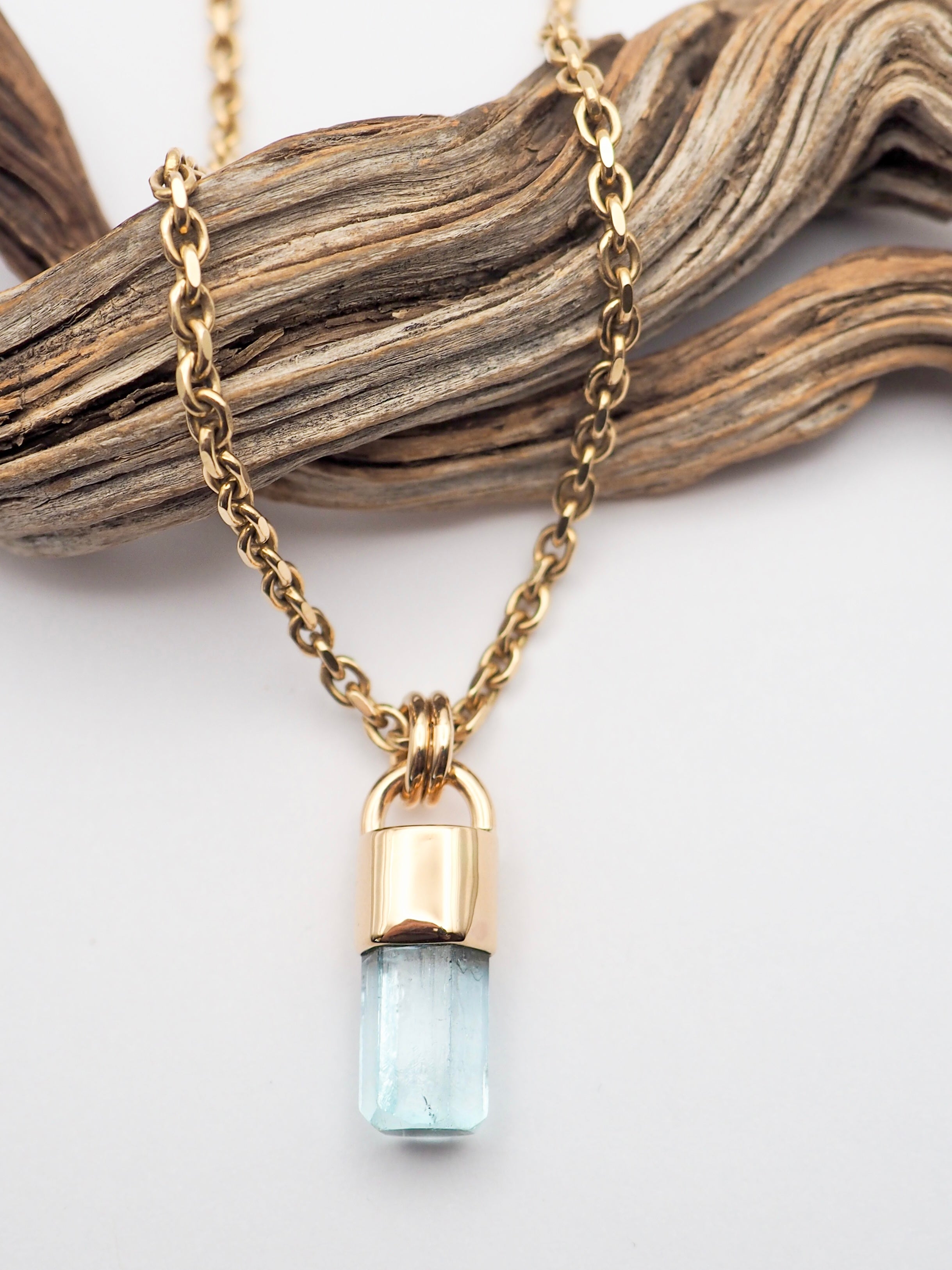 Gem Vanadium Beryl 14k Gold Pendant