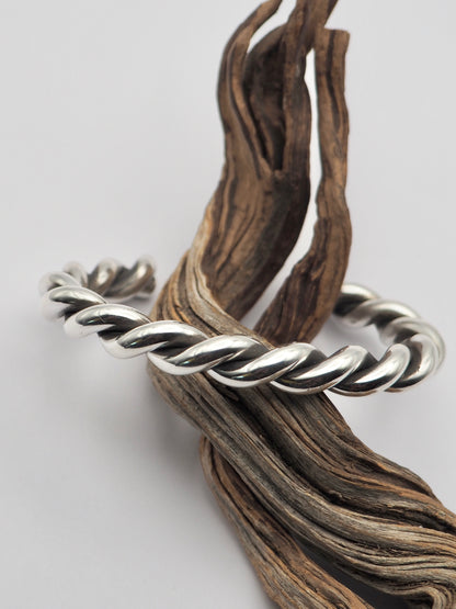 6g Fine Silver Twist Cuff XS