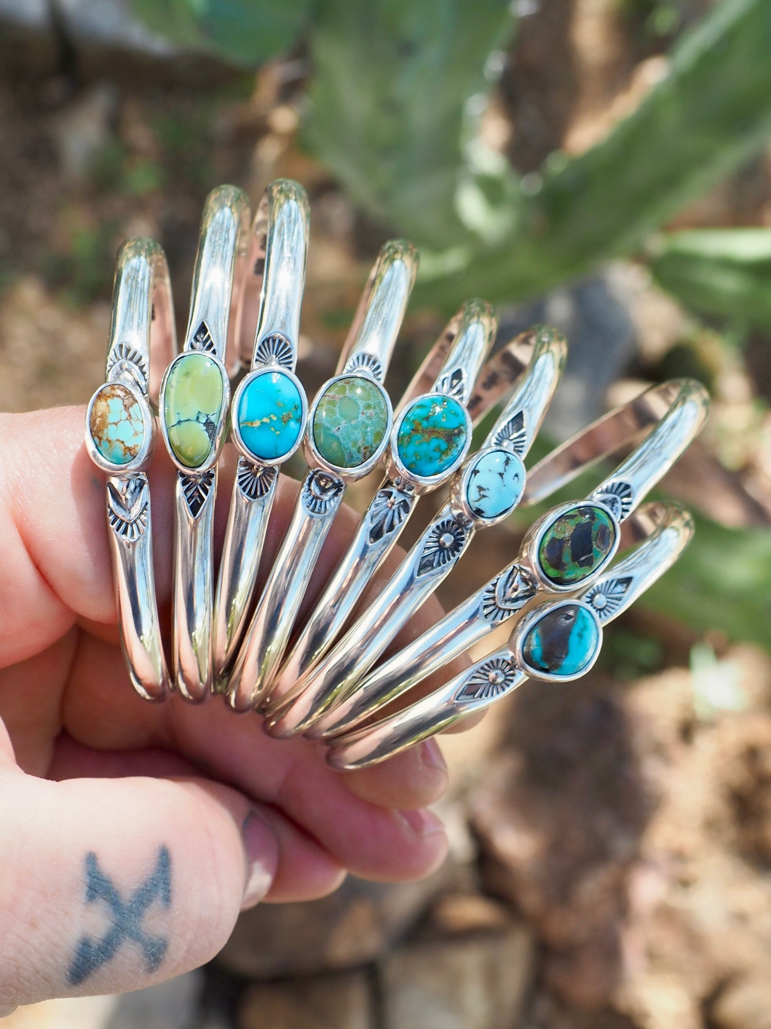 Carico Lake Turquoise Sterling Silver Lightweight Cuff XS