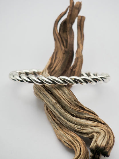 8g Fine Silver Twisted Stacker Cuff S/M