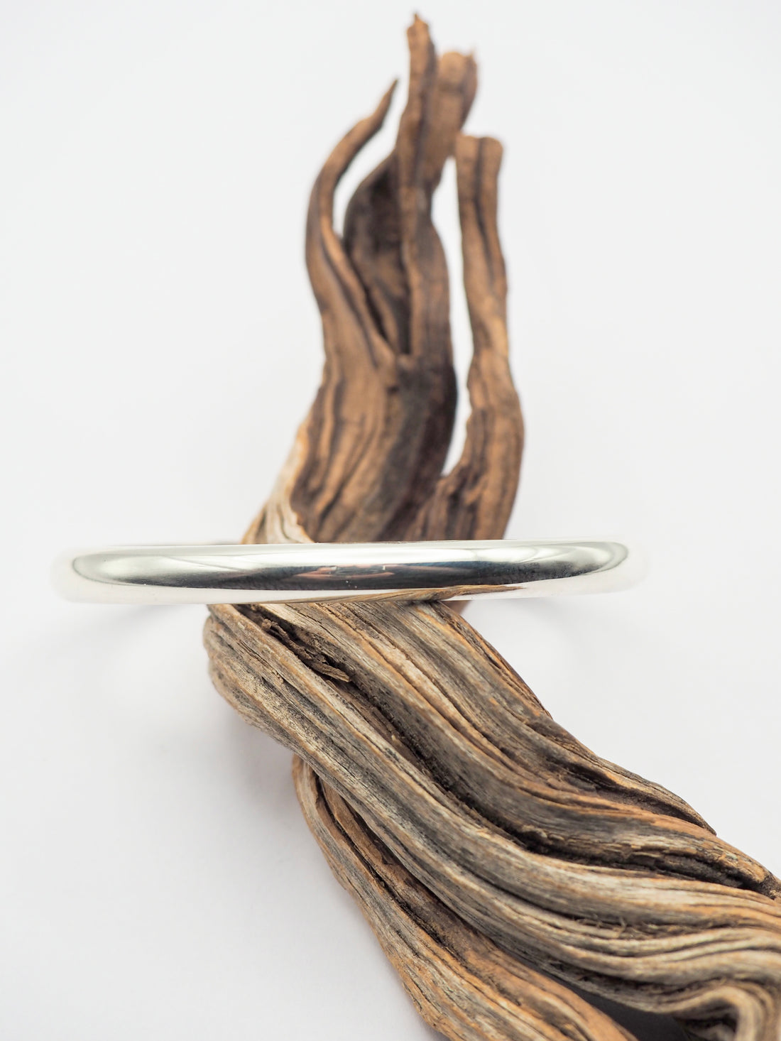 MTO Smooth Lightweight Stacker Cuff