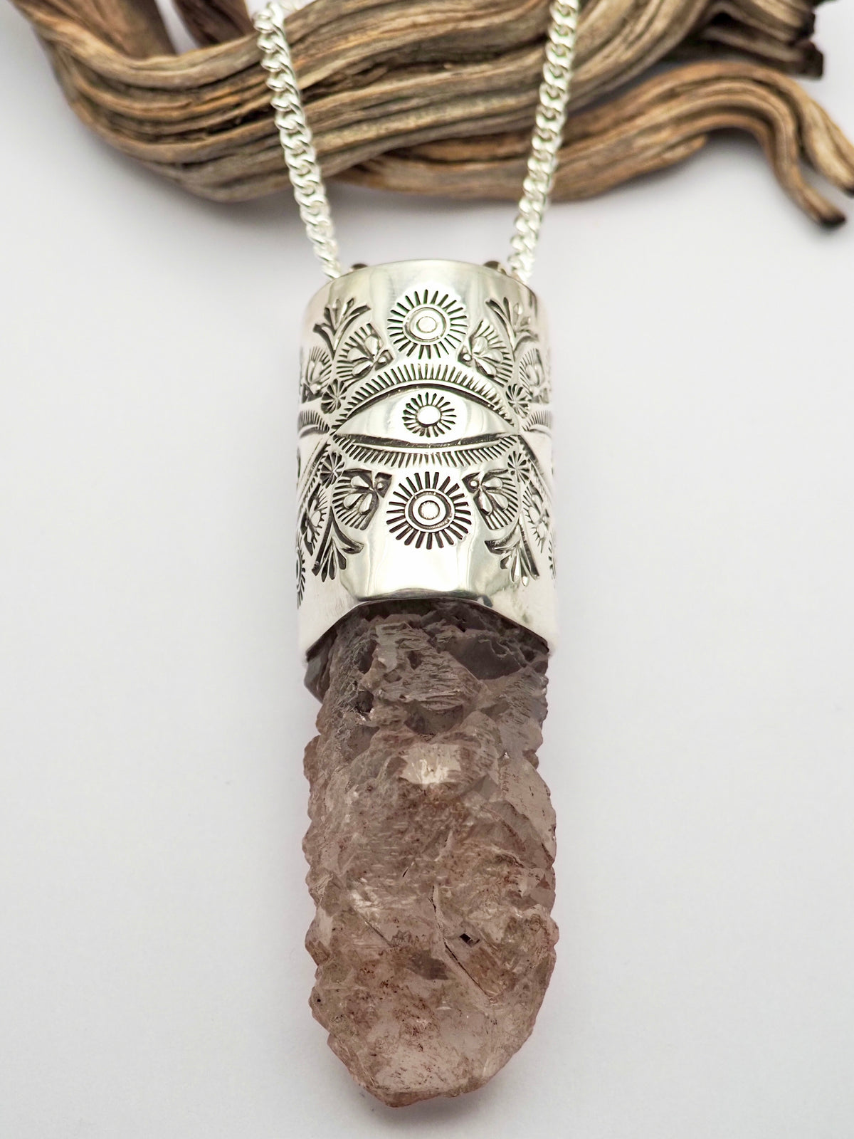 Nirvana Quartz Big Eye Talisman Necklace