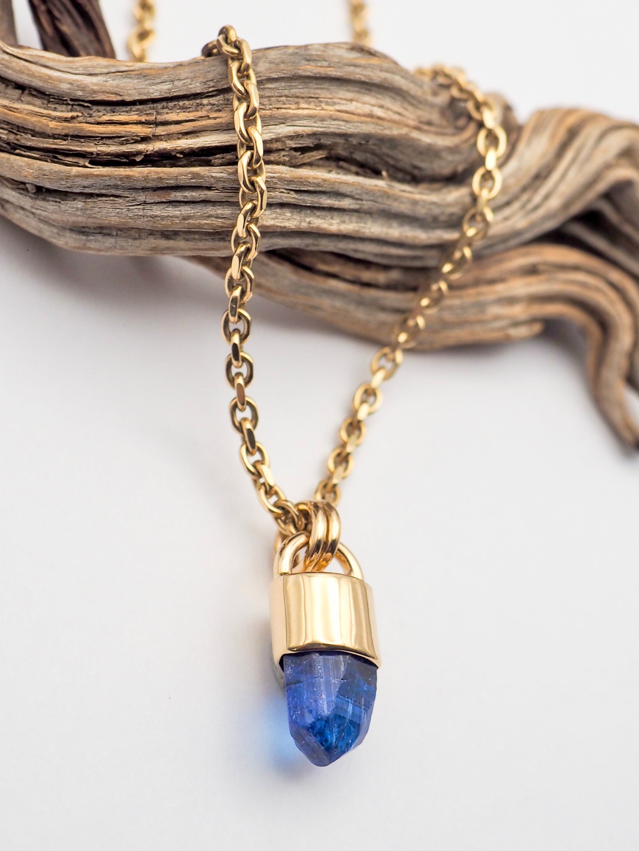 Tanzanite 14k Gold Pendant