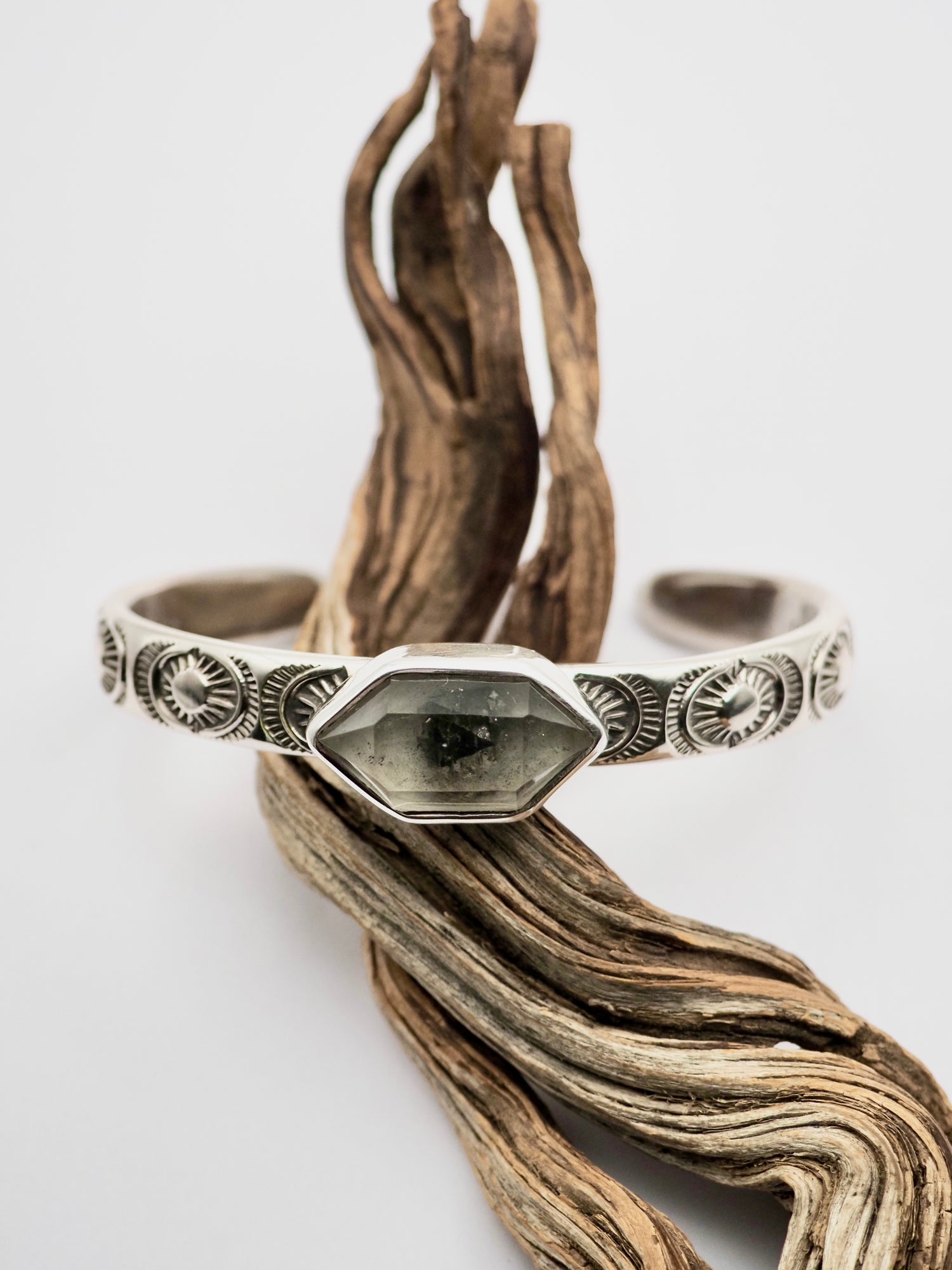 Tibetan Quartz Sunburst Heavyweight Stacker Cuff S/M