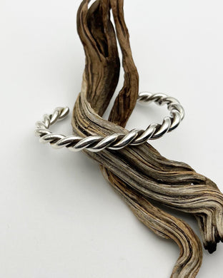 8g Fine Silver Twist Cuff XS