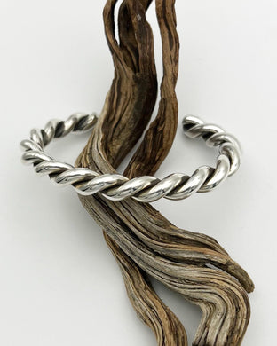 6g Fine Silver Twist Cuff S/M