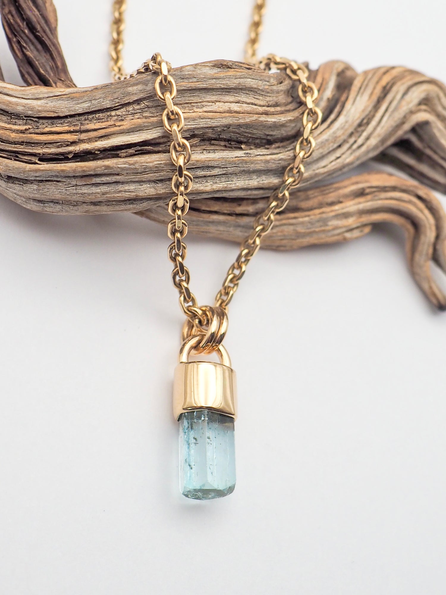 Gem Vanadium Beryl 14k Gold Pendant