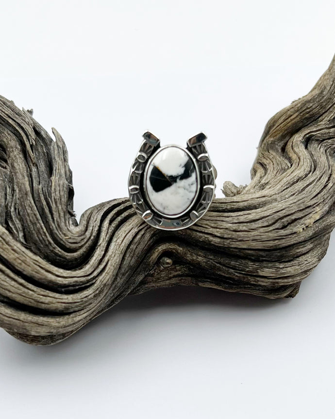 Vintage Numi Olive White Buffalo Horseshoe Ring 9