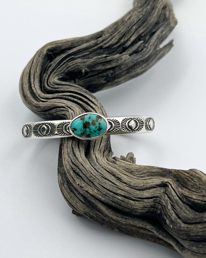 Carico Lake Turquoise Eye Heavyweight Stacker Cuff S/M