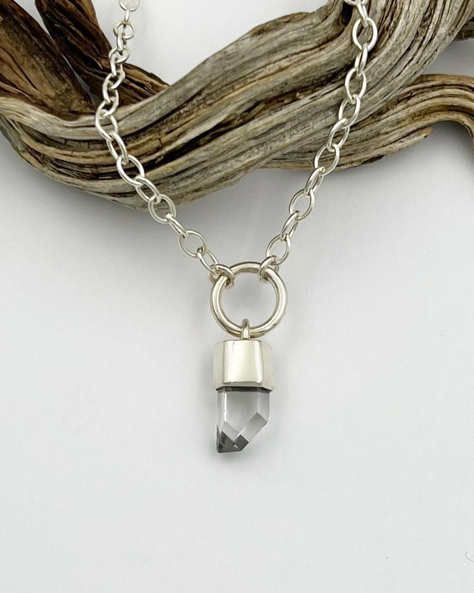Tibetan Weirdo Quartz O Ring Talisman Necklace