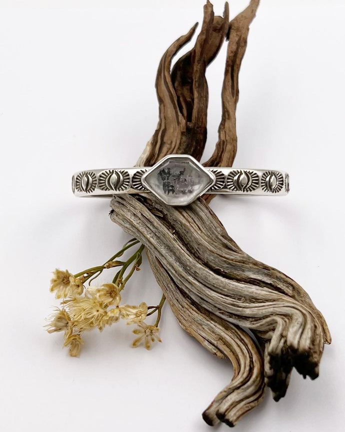Tibetan Quartz Eye II Stacker Cuff S/M